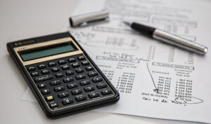 Kalkulator kredytu gotówkowego – jak z niego korzystać?