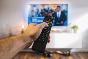 Paczki tematyczne kanałów TV – jakie wybrać dla siebie?