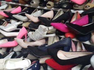 Hurtownia butów – jak wybrać dobrą?