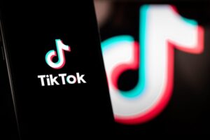 Kanada – zakaz używania aplikacji TikTok na rządowych telefonach